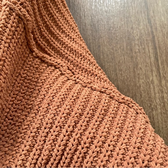 Aerie oversized knit sweater, size M - Picture 7 of 11